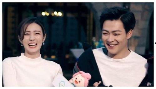 女明星崴脚视频,意外受伤，关注明星健康与安全